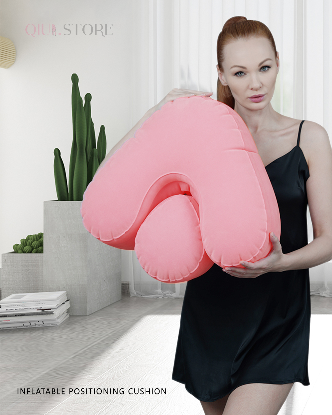 V Love Cushion
